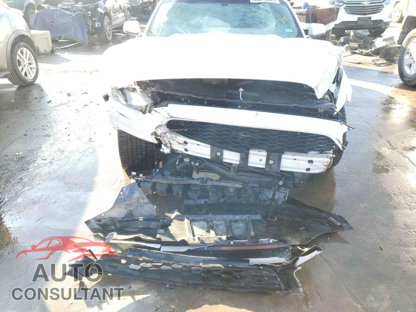 FORD MUSTANG 2016 - 1FA6P8TH0G5303000