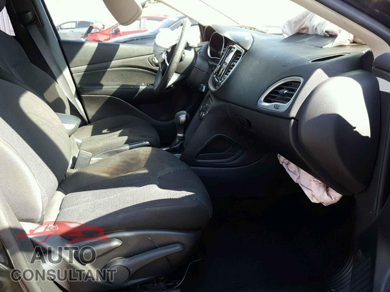 DODGE DART 2015 - 1C3CDFAA3FD102006