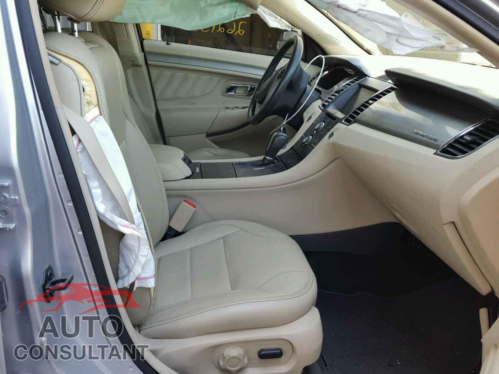 FORD TAURUS 2015 - 1FAHP2E84FG131561
