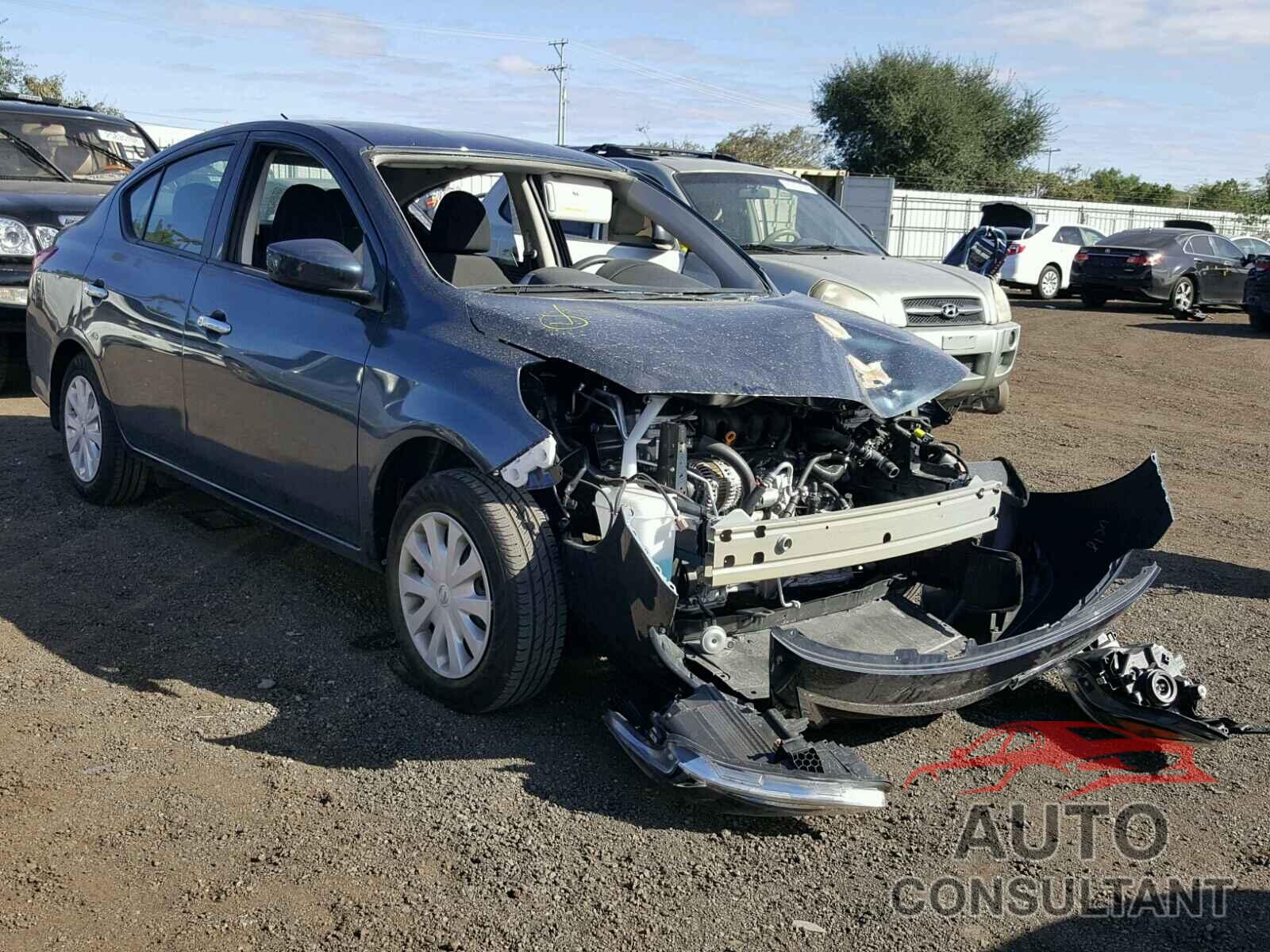 NISSAN VERSA 2017 - 3N1CN7AP3HL864948
