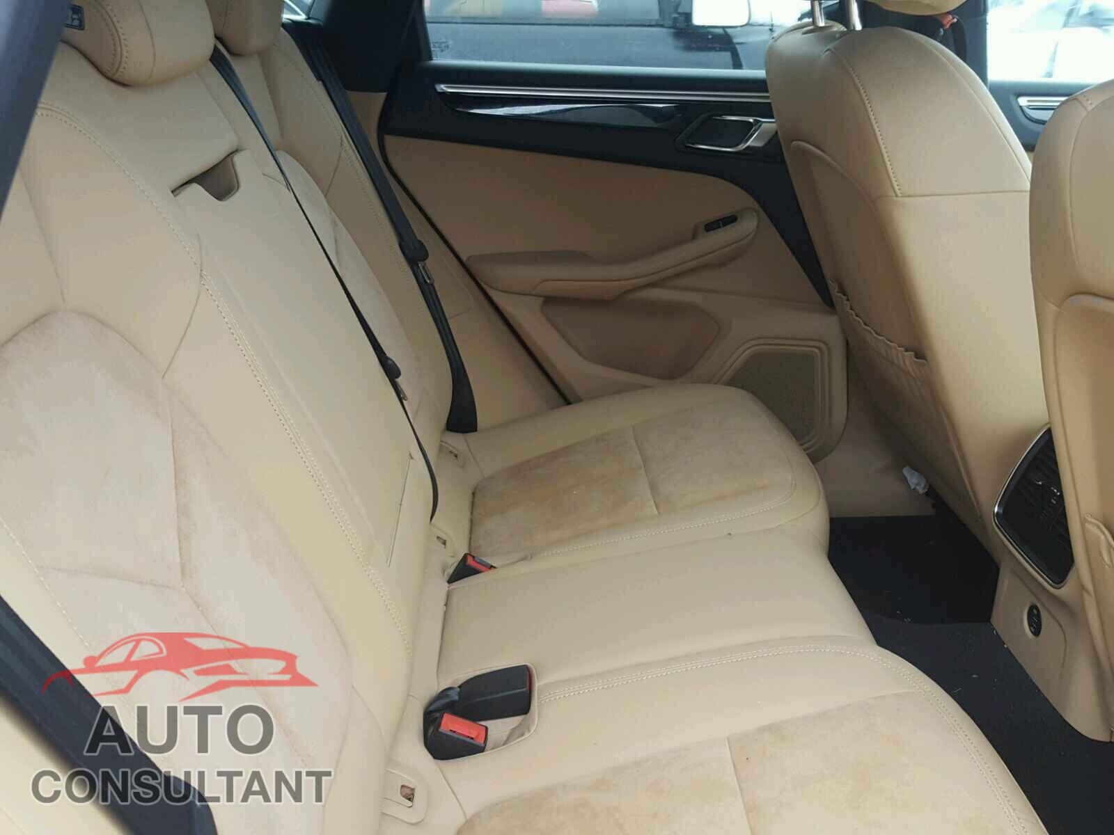 PORSCHE MACAN 2017 - WP1AA2A57HLB02041
