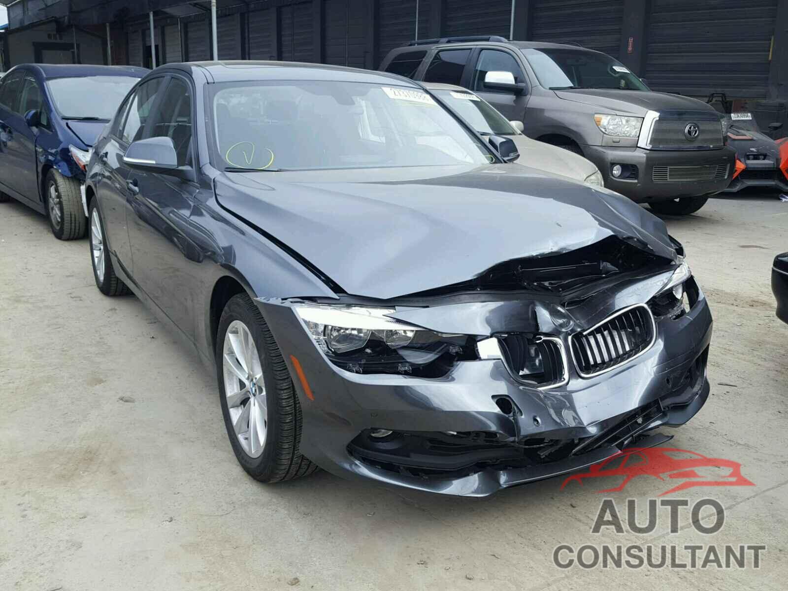 BMW 3 SERIES 2017 - WBA8E1G37HNU18707