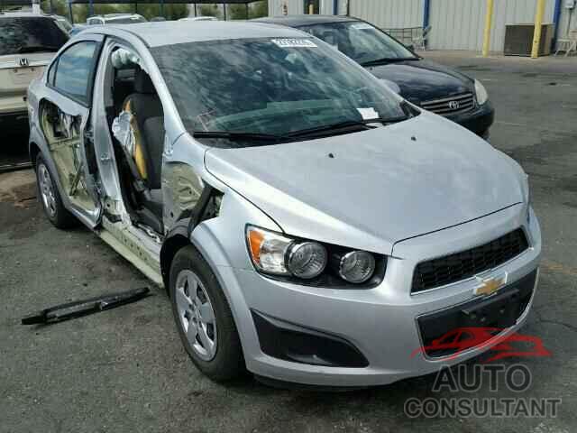 CHEVROLET SONIC 2015 - 1G1JA5SH0F4139878