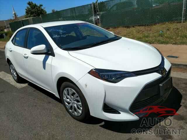 TOYOTA COROLLA 2018 - 5YFBURHE2JP758415