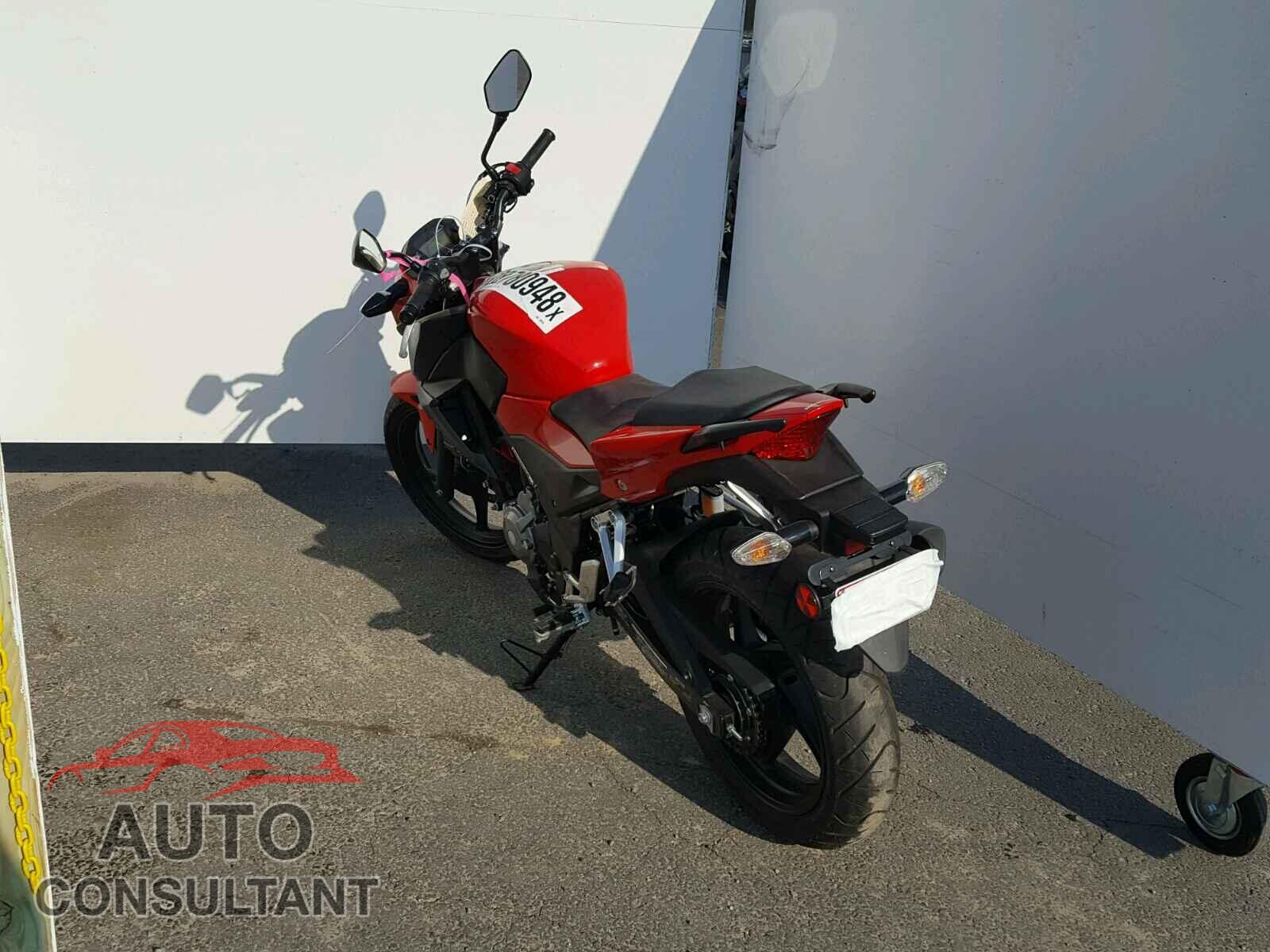 HONDA CB CYCLE 2015 - MLHNC5216F5100158