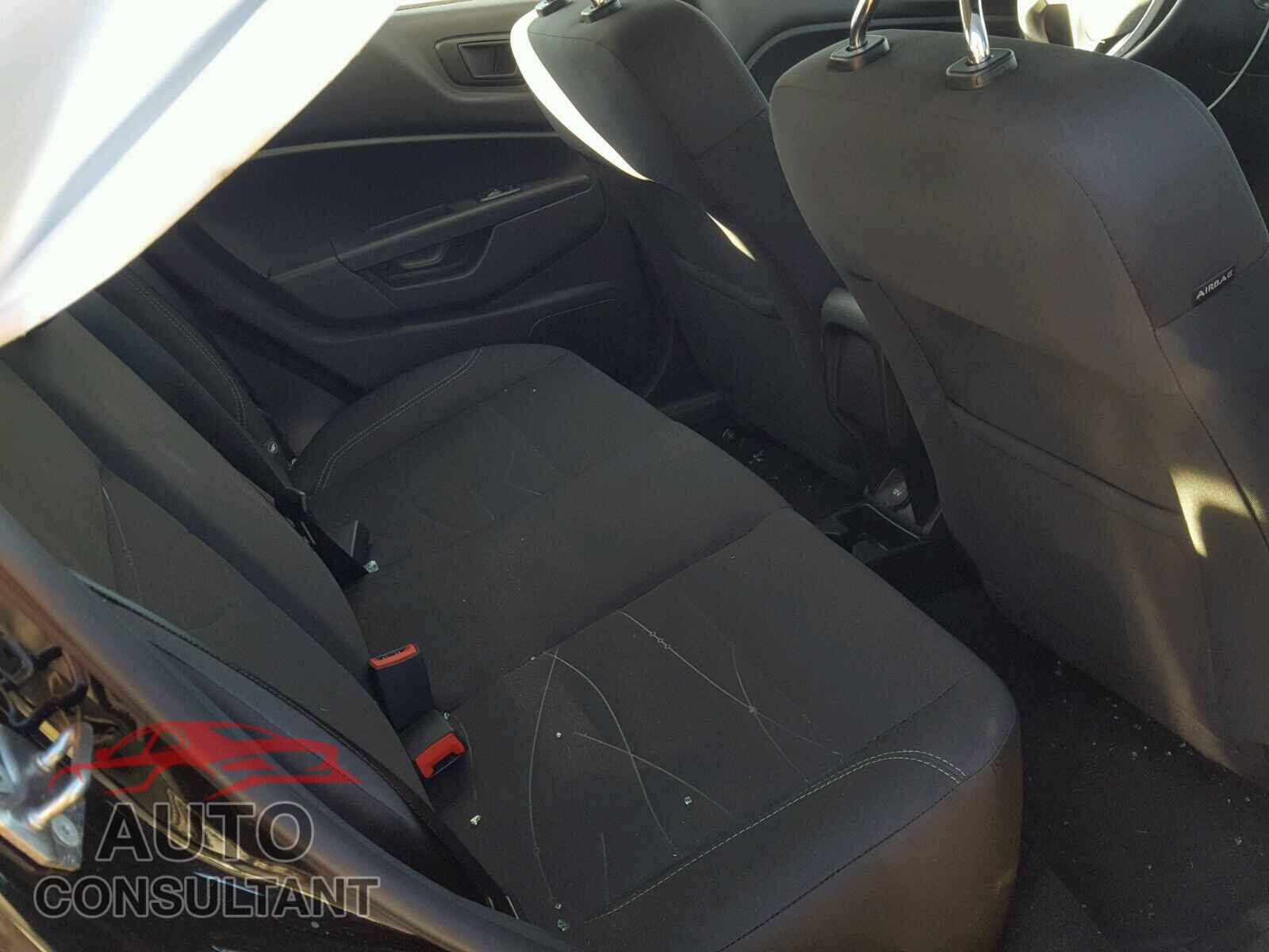FORD FIESTA 2017 - 3FADP4EJ5HM101944