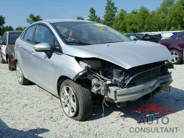 FORD FIESTA 2015 - 3FADP4BJ9FM121082