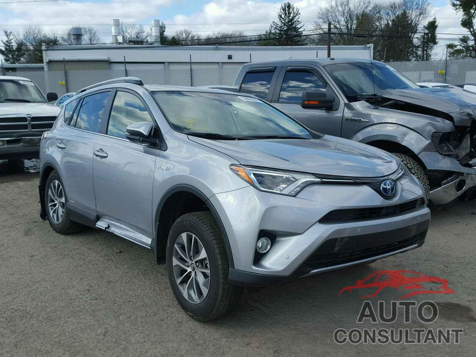 TOYOTA RAV4 2018 - JTMRJREV5JD175609