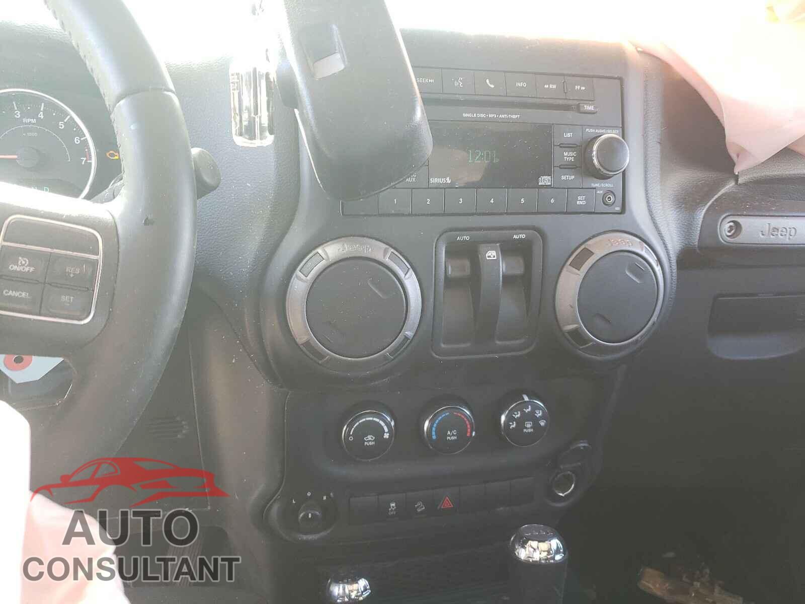 JEEP WRANGLER 2017 - 1C4AJWAG2HL606295