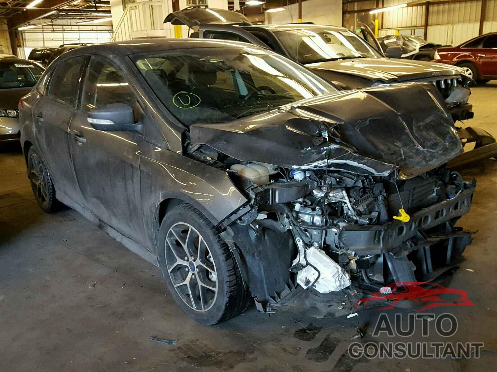FORD FOCUS 2015 - 1FADP3FE7FL220296