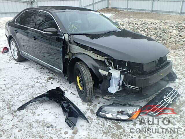 VOLKSWAGEN PASSAT 2015 - 1VWCV7A39FC030313