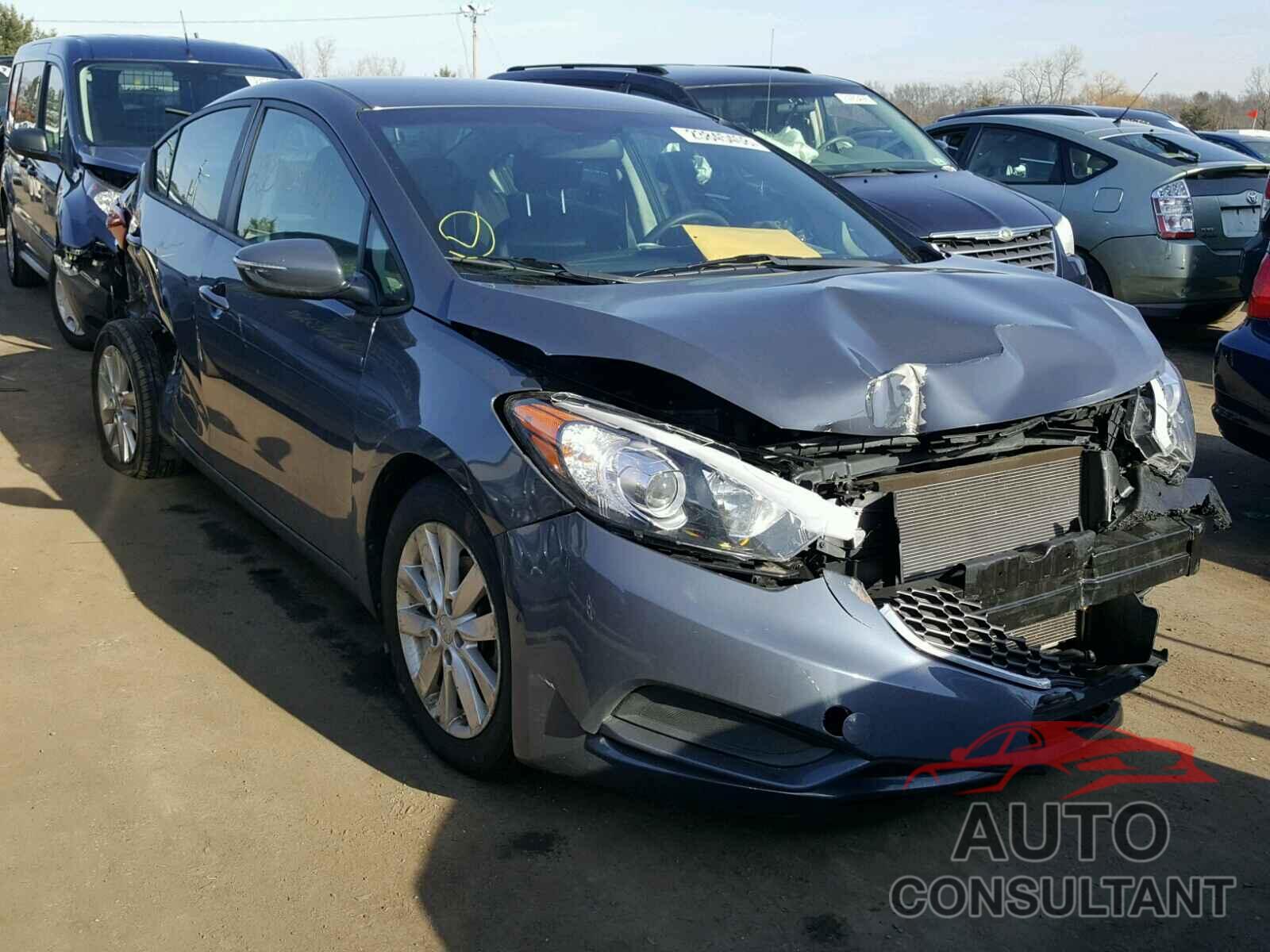 KIA FORTE 2016 - KNAFX4A6XG5537484