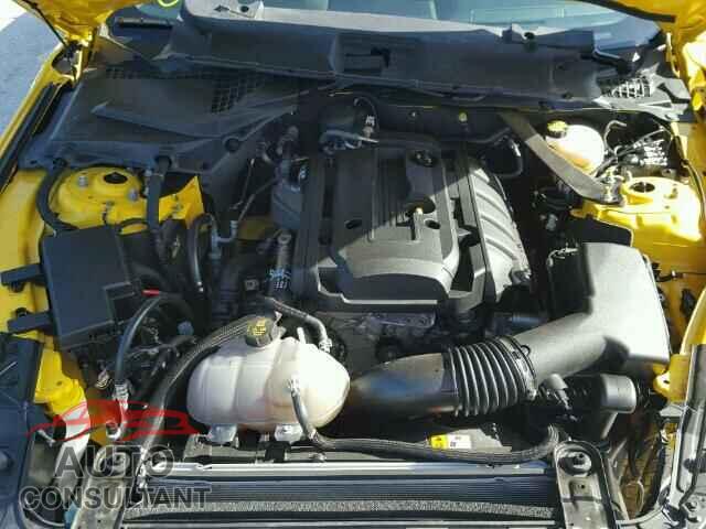 FORD MUSTANG 2015 - 1FATP8UH2F5426569