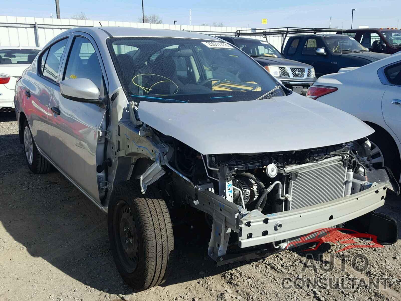 NISSAN VERSA 2017 - 3N1CN7APXHL870889