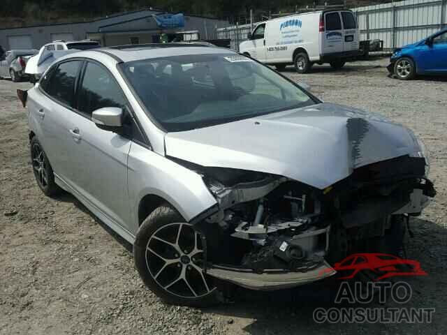 FORD FOCUS 2015 - 1FADP3FE6FL210018
