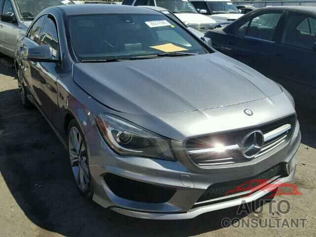 MERCEDES-BENZ CLA 250 2015 - WDDSJ4EB0FN163627
