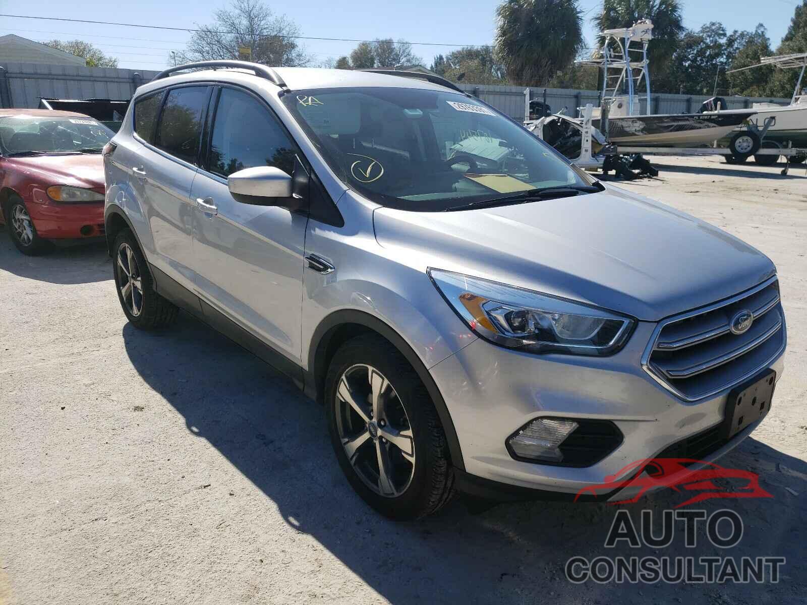 FORD ESCAPE 2017 - 1FMCU0GD9HUD57462