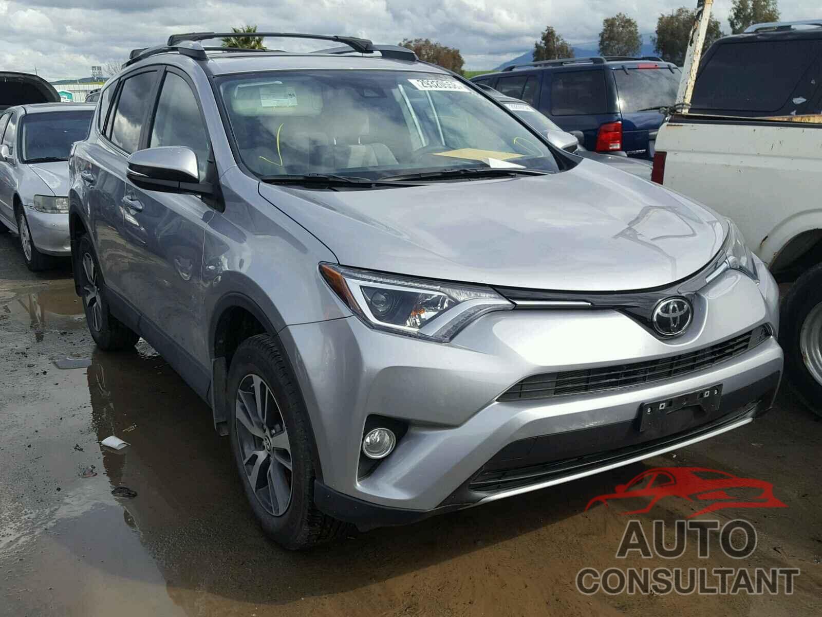 TOYOTA RAV4 2017 - 2T3RFREV6HW663367