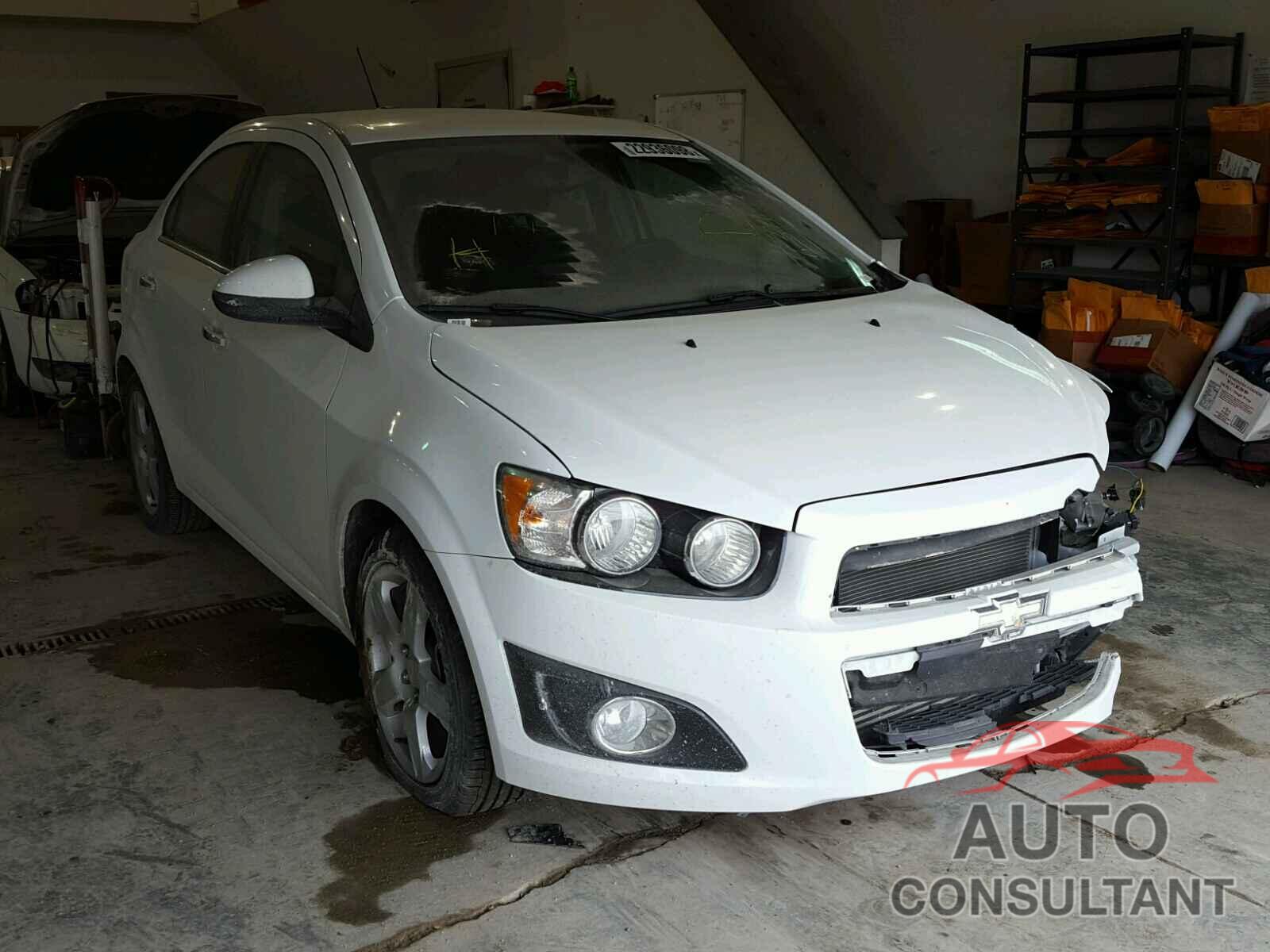 CHEVROLET SONIC 2016 - 1G1JE5SB2G4156974