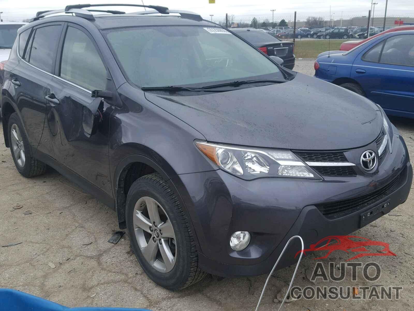 TOYOTA RAV4 2015 - JTMRFREV8FJ018263