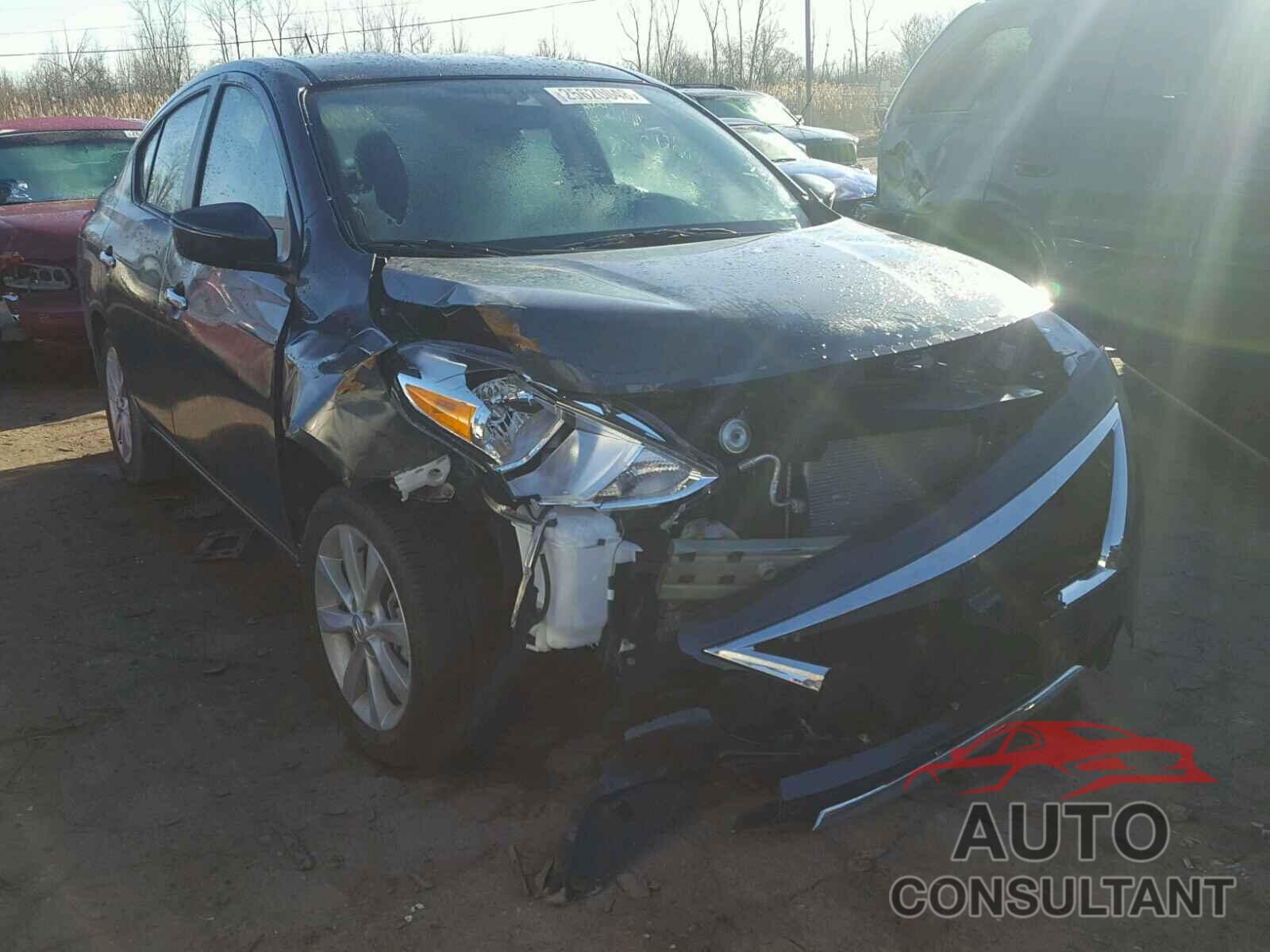 NISSAN VERSA 2017 - 3N1CN7APXHL891287