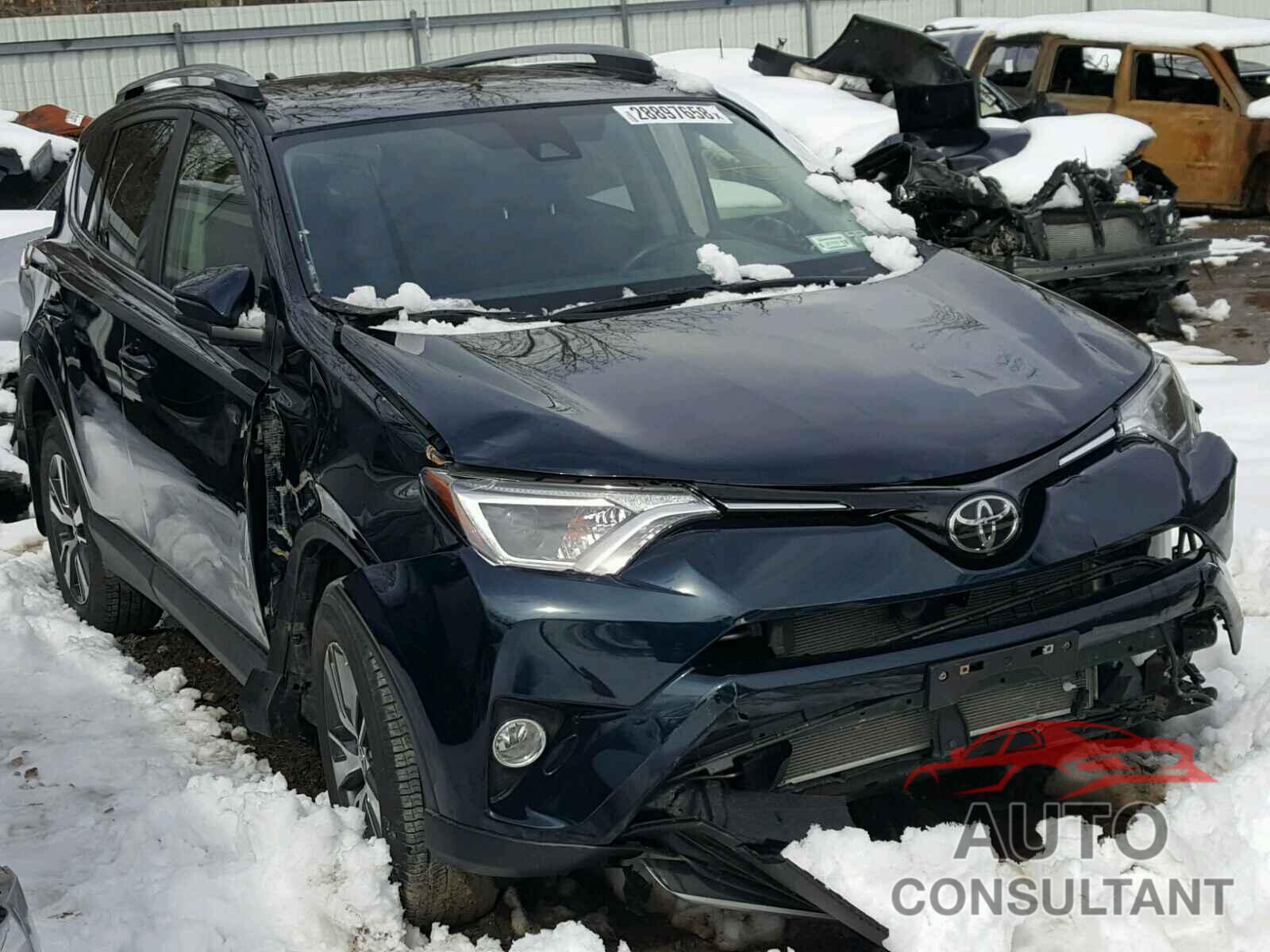 TOYOTA RAV4 2017 - JTMRFREV2HJ121231