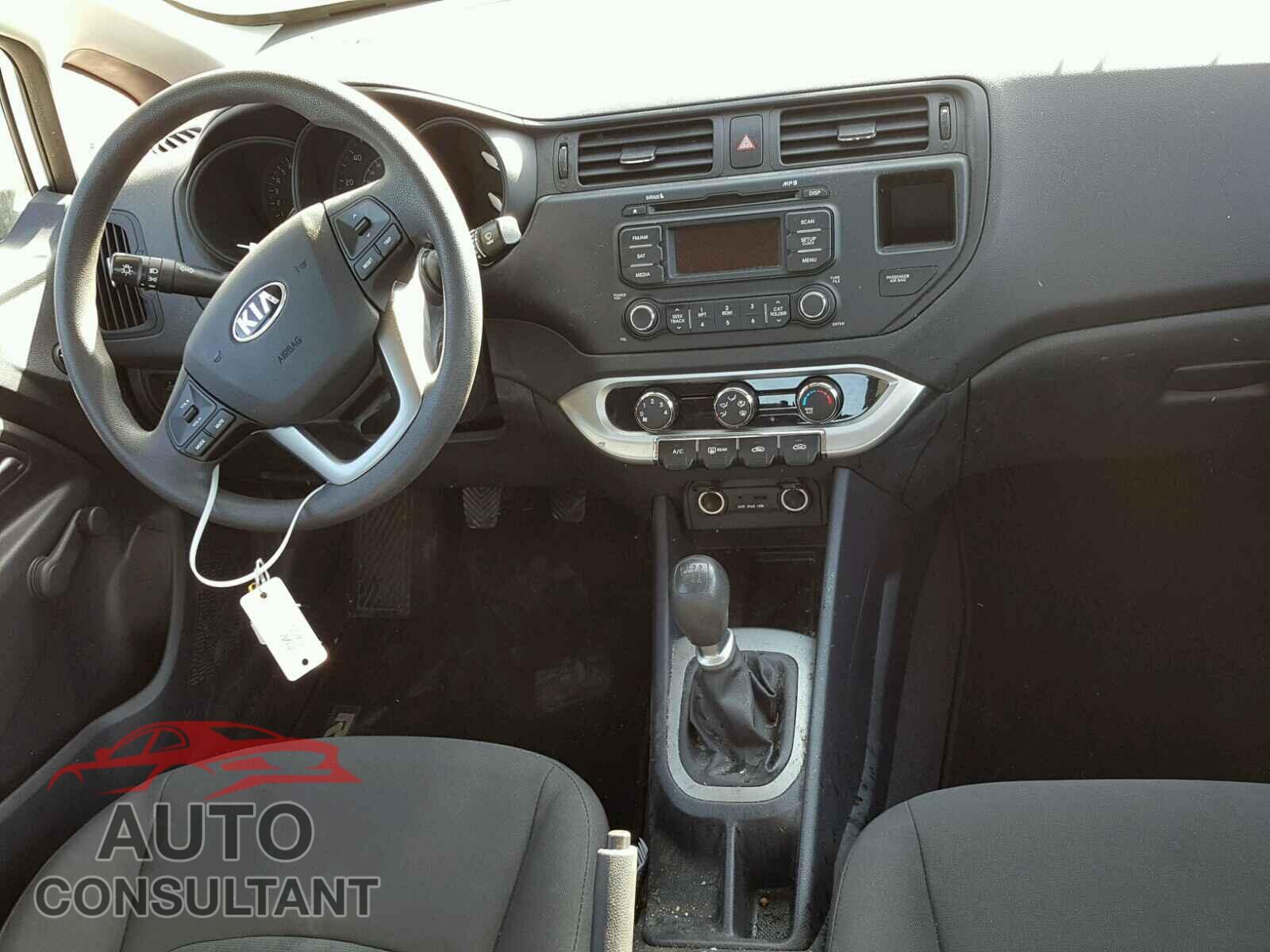 KIA RIO 2015 - KNADM4A35F6459890