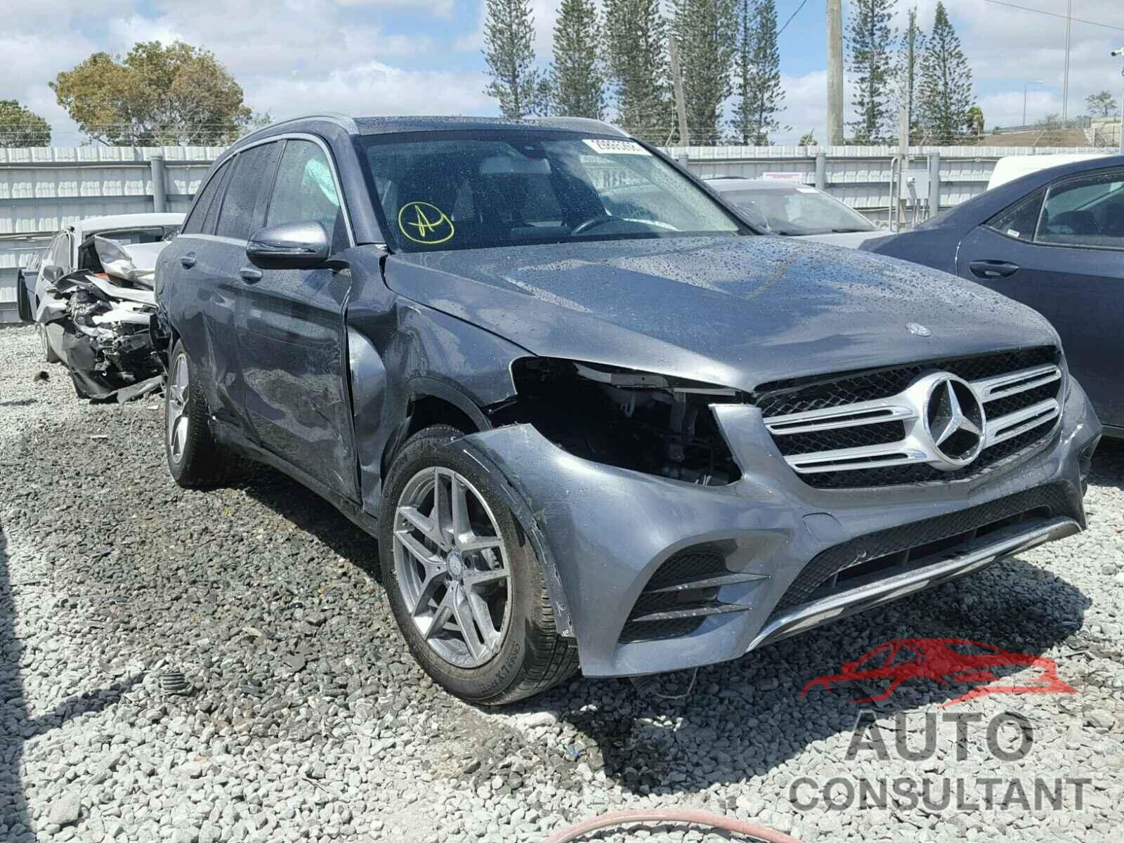 MERCEDES-BENZ GLC300 2016 - WDC0G4JB9GF013723