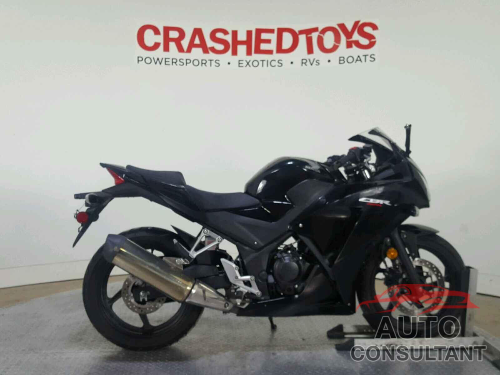 HONDA CBR CYCLE 2015 - MLHNC5100F5100827