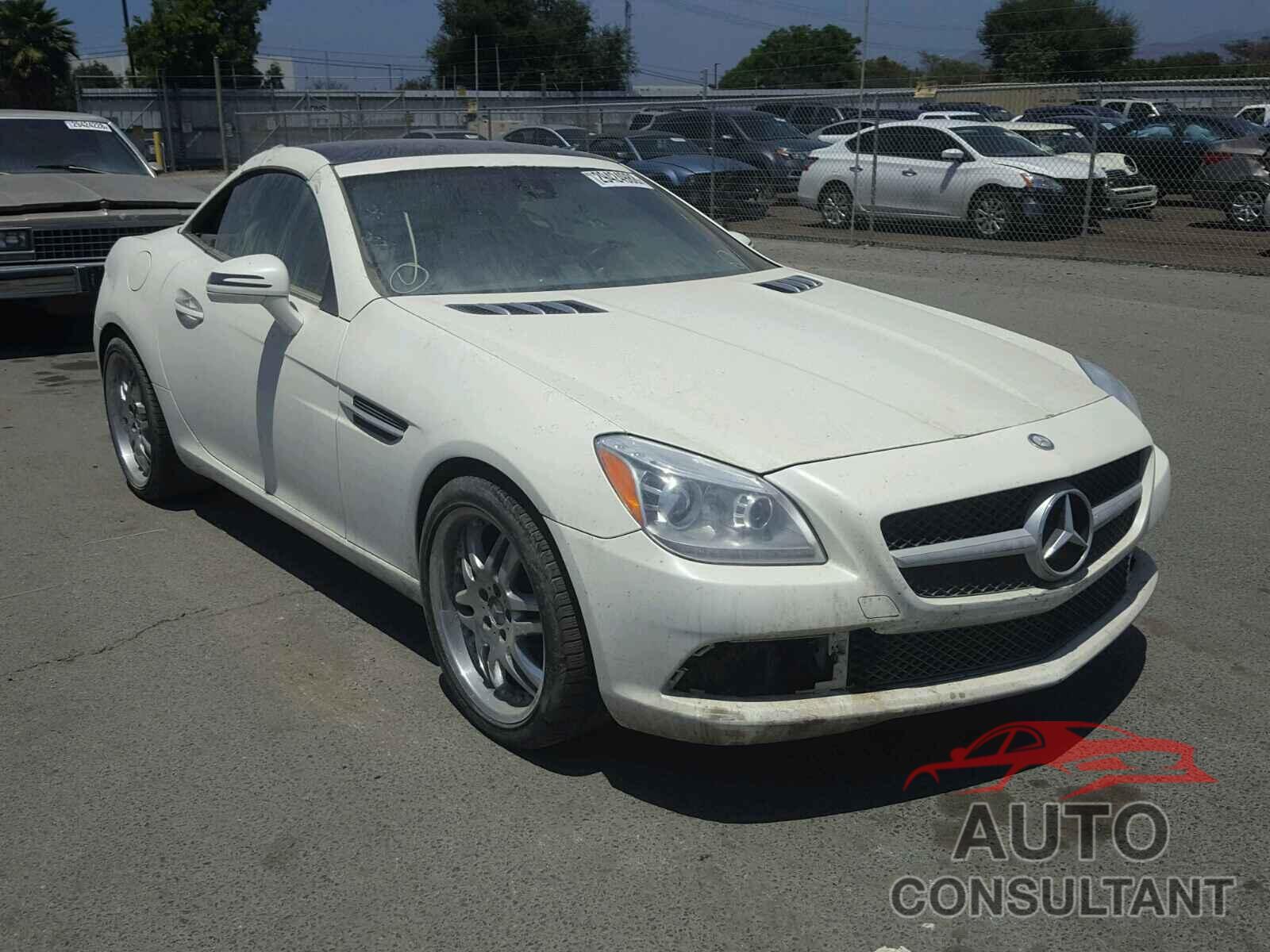 MERCEDES-BENZ SLK 300 2016 - WDDPK3JA5GF121539