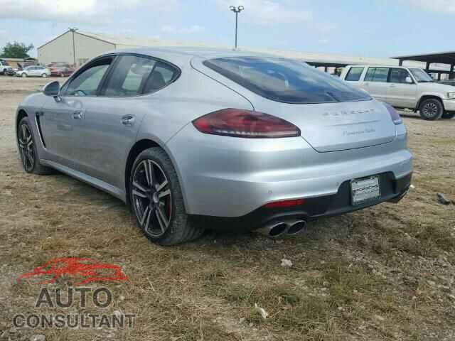 PORSCHE PANAMERA 2015 - WP0AC2A76FL070418