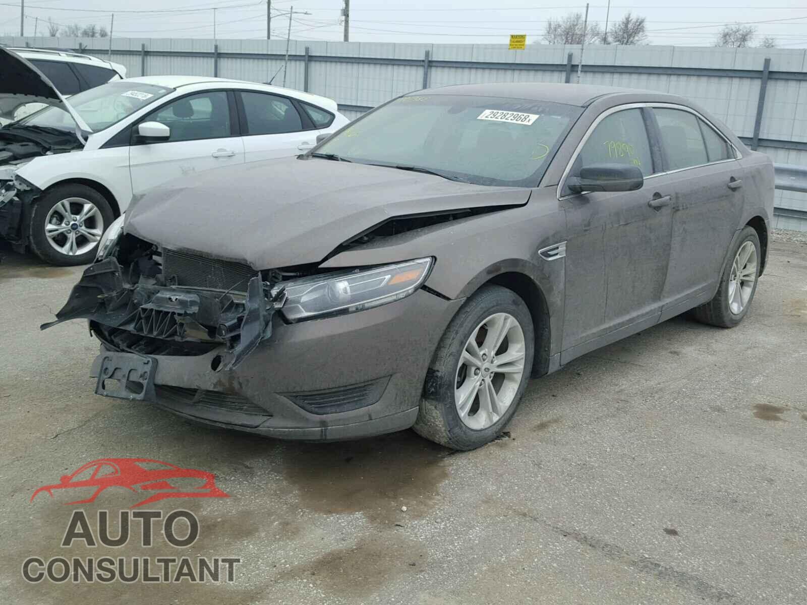 FORD TAURUS 2015 - 1FAHP2D89FG131752
