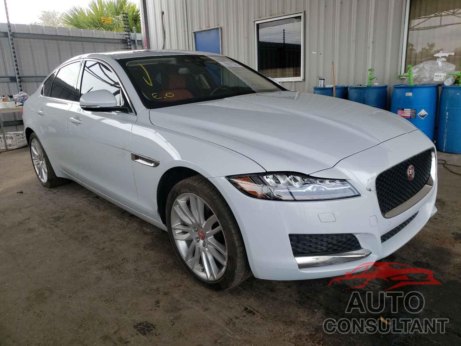 JAGUAR XF 2018 - 3VWC57BU5LM104425