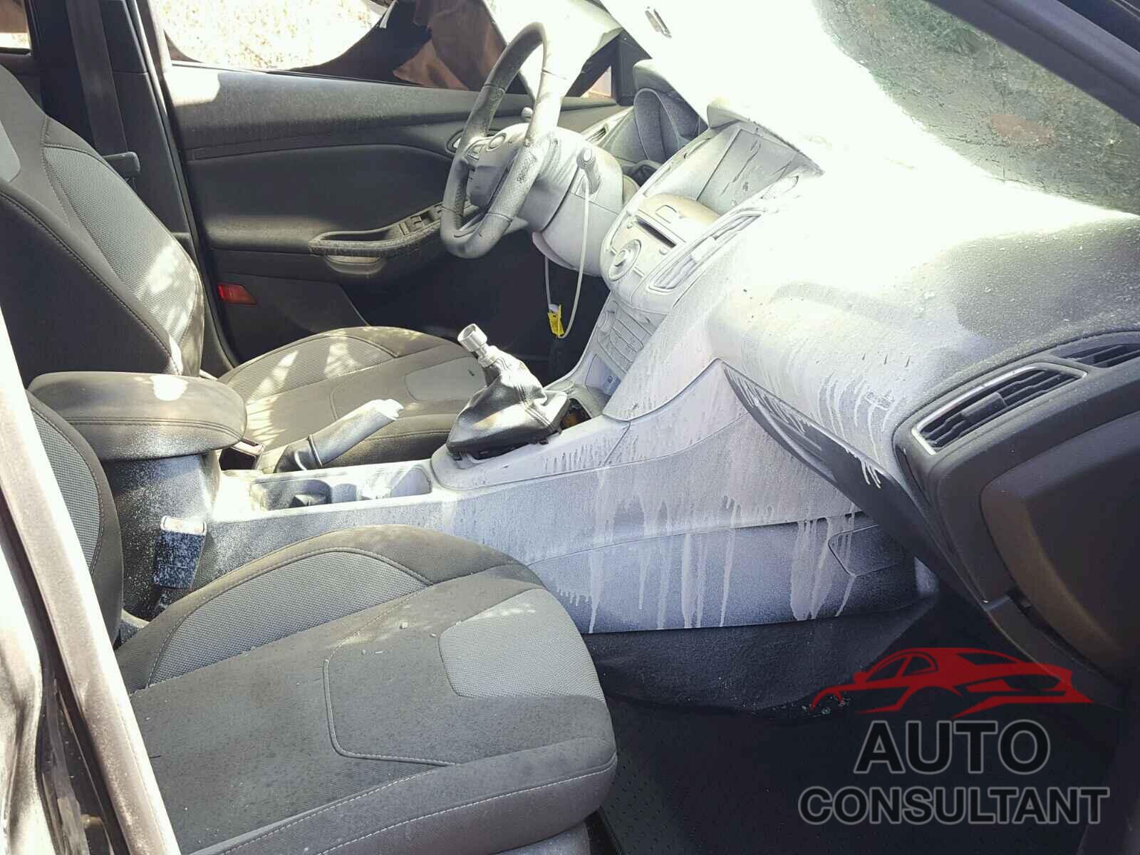 FORD FOCUS 2016 - 1FADP3L9XGL216106