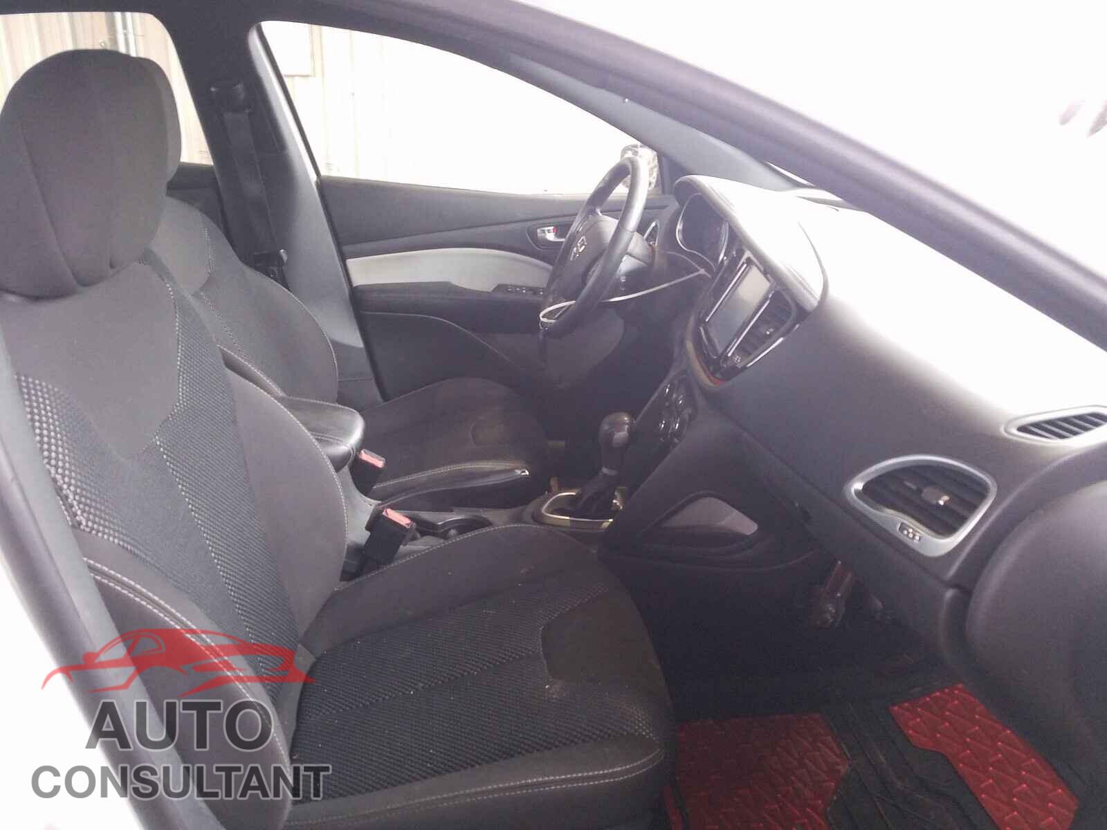 DODGE DART 2015 - 1HGCR2F34HA041433