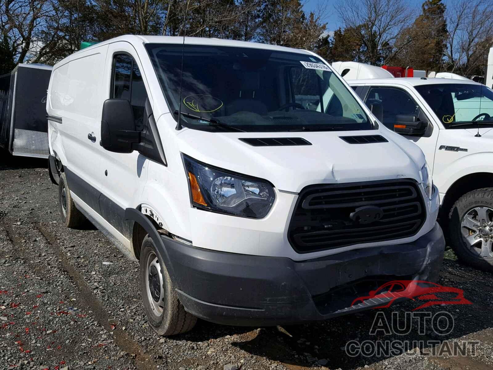 FORD TRANSIT CO 2017 - 1FTYR1YG7HKA98556