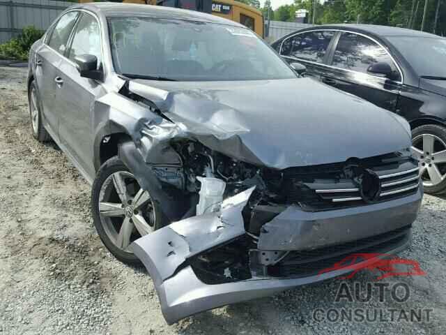 VOLKSWAGEN PASSAT 2015 - 1VWAT7A33FC110820