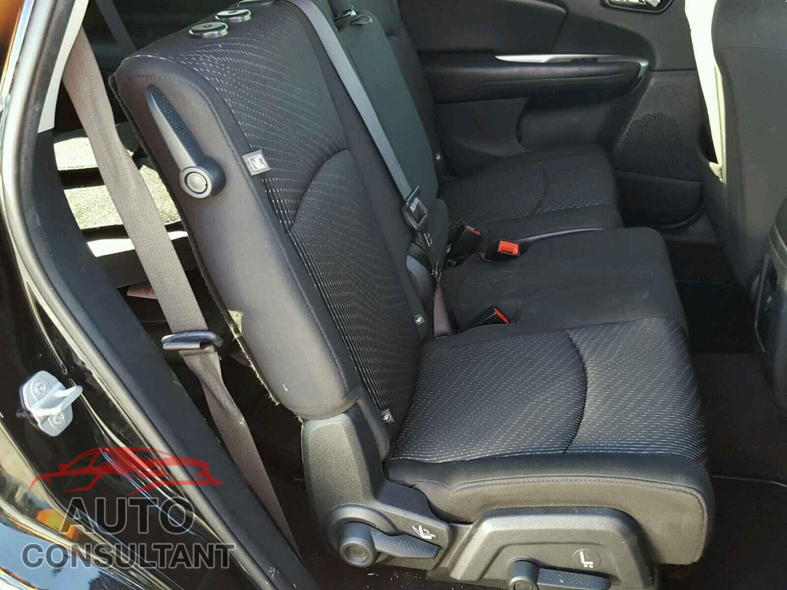 DODGE JOURNEY 2015 - 3C4PDCBGXFT577192