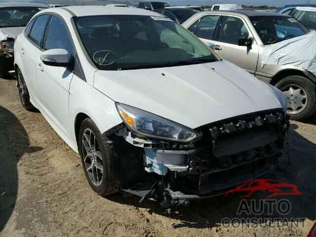 FORD FOCUS 2015 - 1FADP3F2XFL281521
