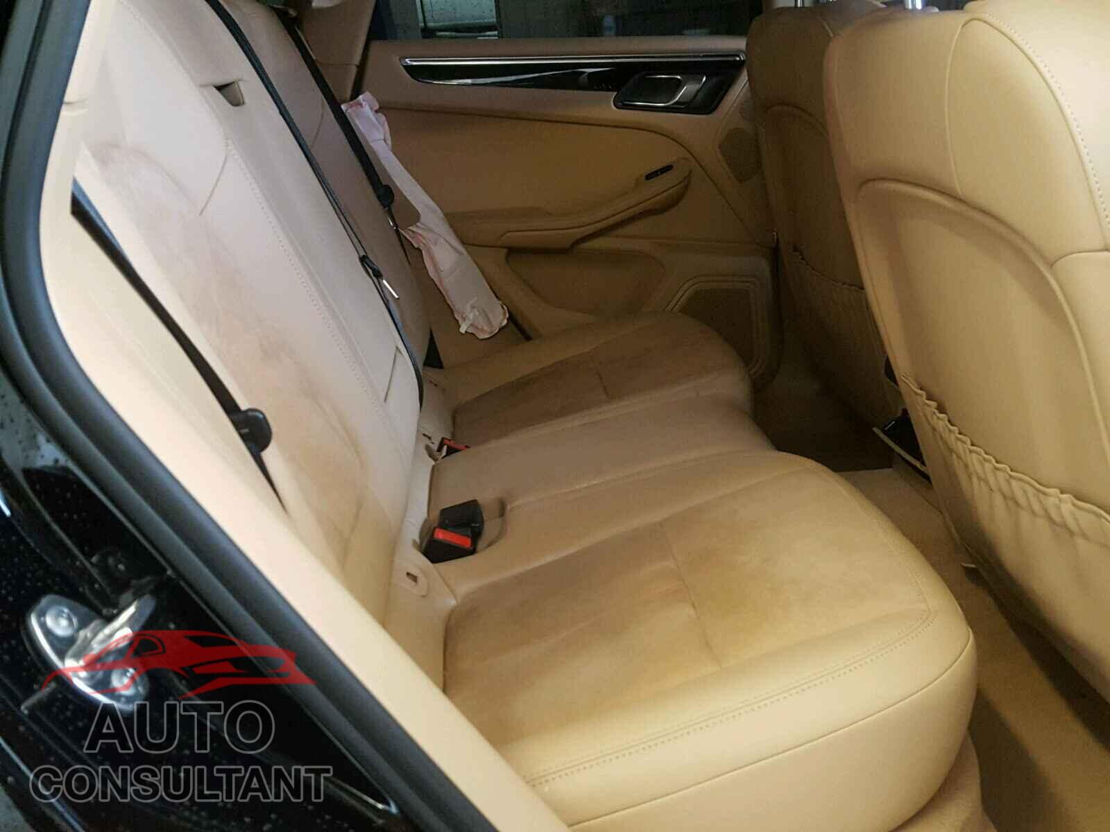 PORSCHE MACAN 2015 - WP1AB2A54FLB72896