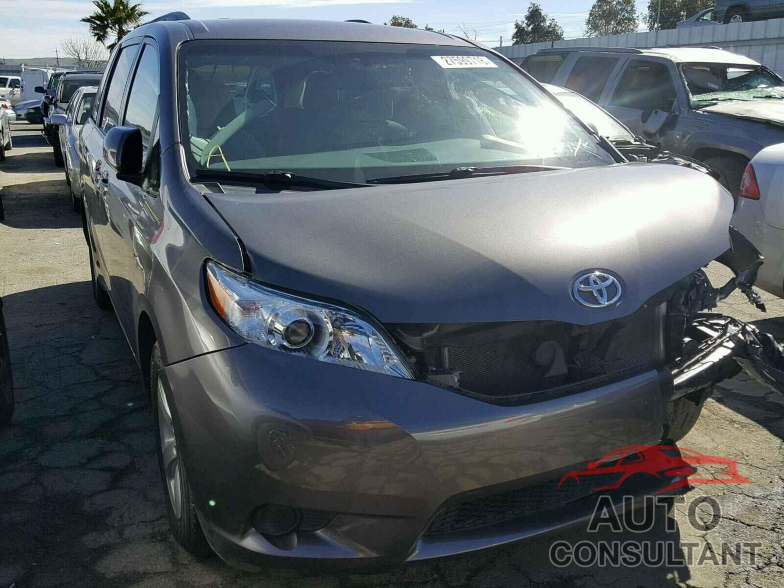 TOYOTA SIENNA 2015 - 5TDKK3DC4FS631249