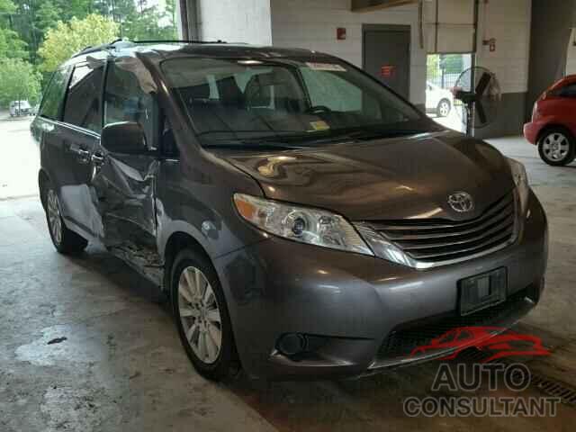 TOYOTA SIENNA 2015 - 5TDJK3DC9FS101614