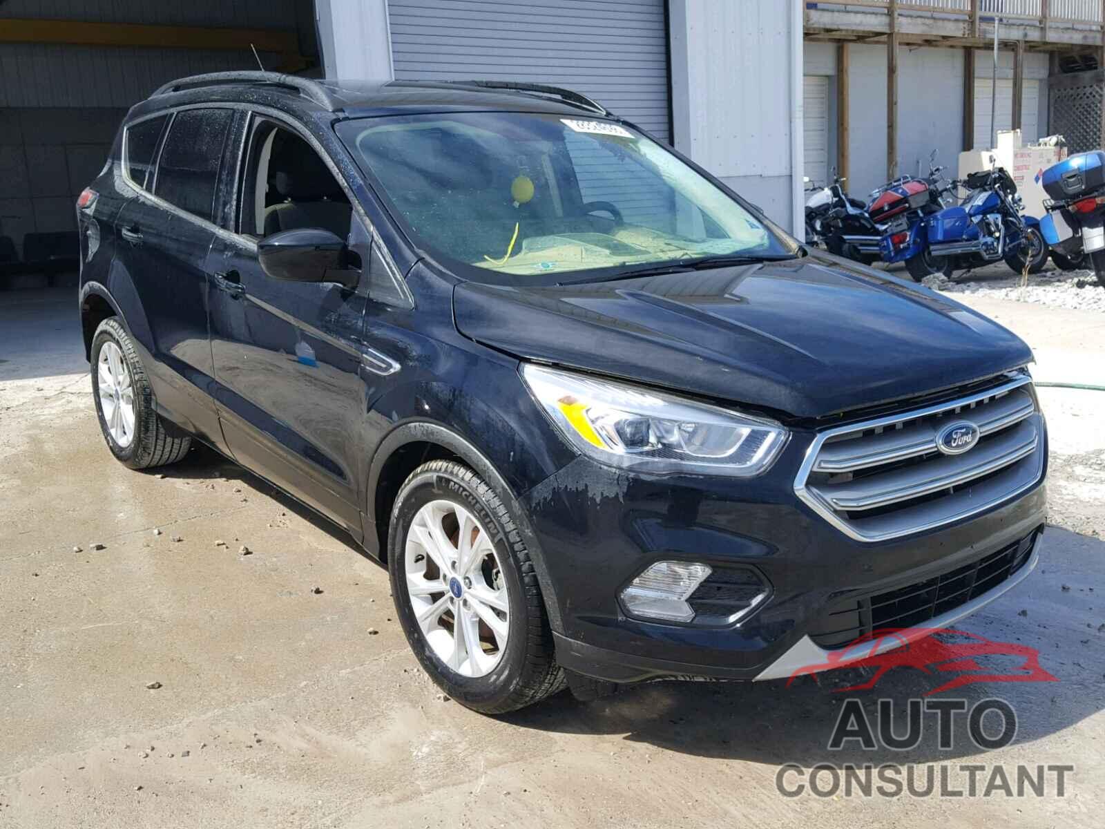 FORD ESCAPE 2017 - 1FMCU0GDXHUC62781