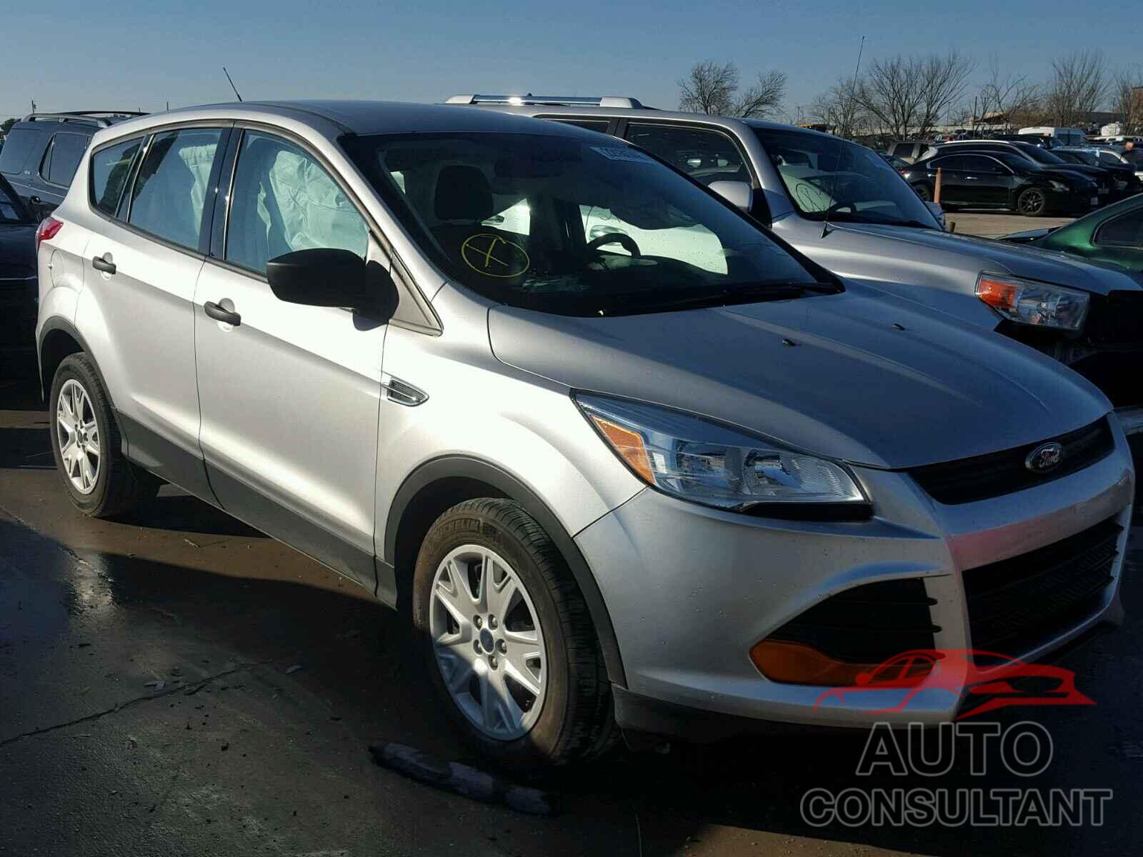 FORD ESCAPE 2016 - 1FMCU0F72GUC10135