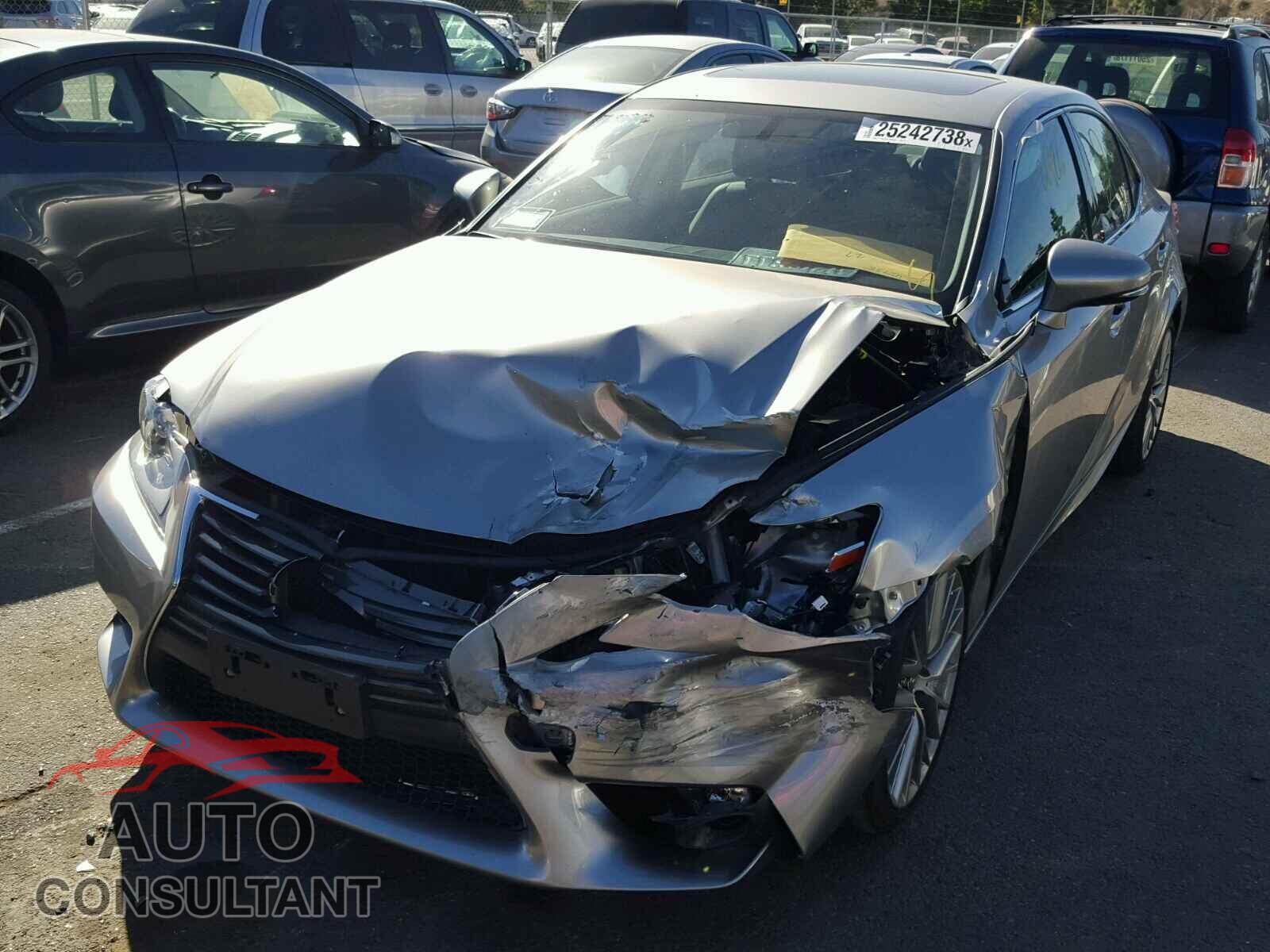 LEXUS IS250 2015 - JTHBF1D20F5070150