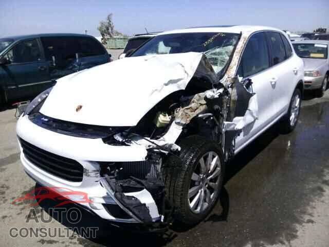 PORSCHE CAYENNE 2015 - WP1AF2A21FLA30841