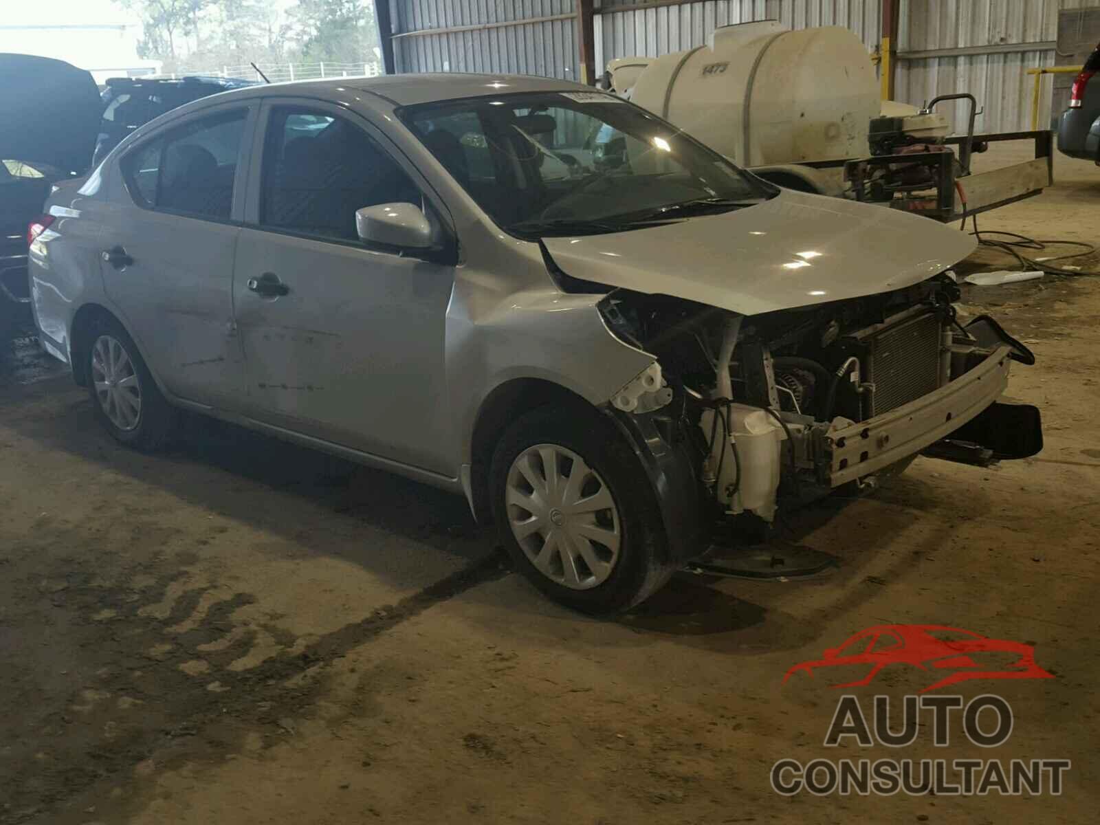 NISSAN VERSA 2017 - 3N1CN7AP9HL820775