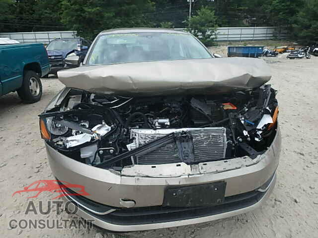 VOLKSWAGEN PASSAT 2015 - 1VWAT7A37FC018240