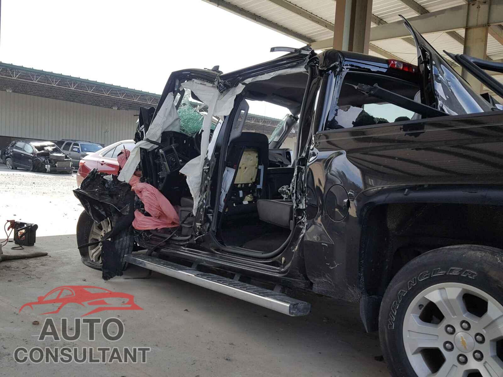 CHEVROLET SILVERADO 2015 - 3FA6P0D93KR256849