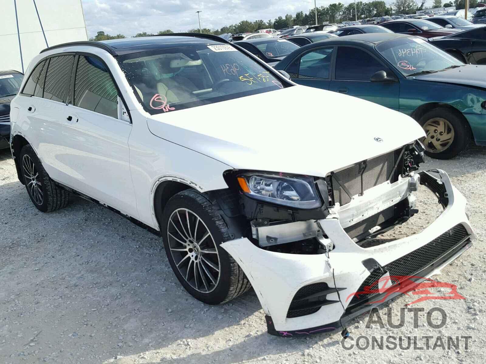MERCEDES-BENZ GLC300 2017 - WDC0G4JB5HV011555